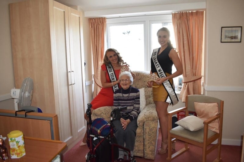 Miss & Miss Teen Galaxy Wales, Emma and Mia-Rose, have been volunteering at Crick Care Home!