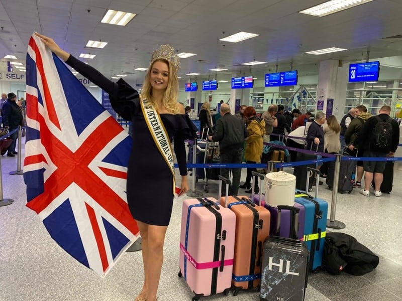 Miss International UK, Harriotte Lane, has arrived in Japan for the Miss International Beauty Pageant!